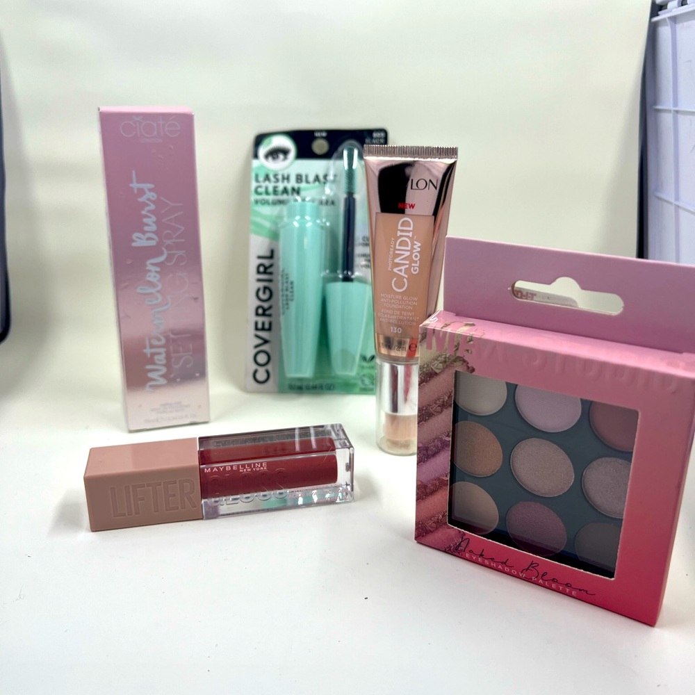 Valentines Makeup Basket - Brand News